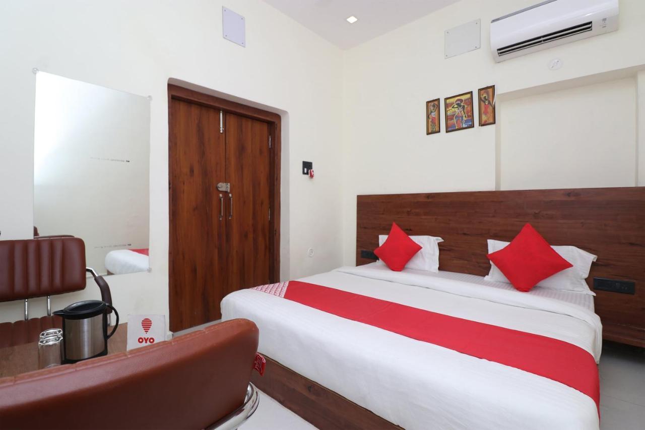 Oyo 28212 High Court View Hotel Allahabad Luaran gambar