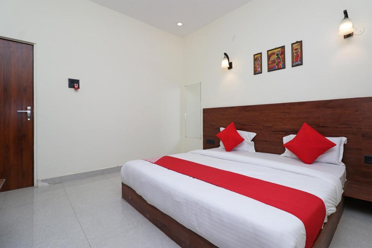 Oyo 28212 High Court View Hotel Allahabad Luaran gambar