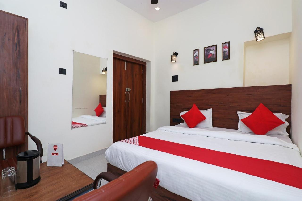 Oyo 28212 High Court View Hotel Allahabad Luaran gambar