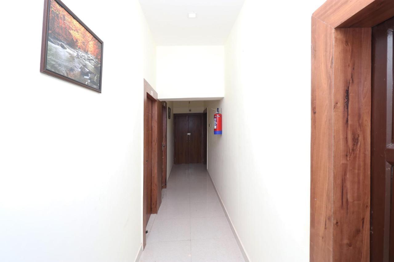 Oyo 28212 High Court View Hotel Allahabad Luaran gambar