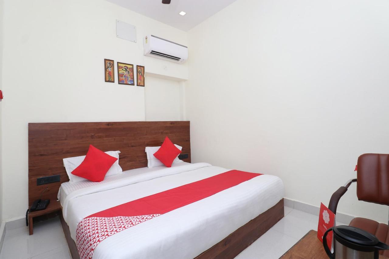 Oyo 28212 High Court View Hotel Allahabad Luaran gambar